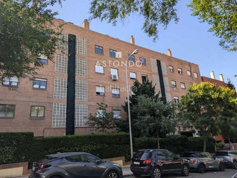 Foto 49229977-37ba-4a95-839e-f2603b920bb6. Flat with heating parking pool in San Juan Bautista Madrid