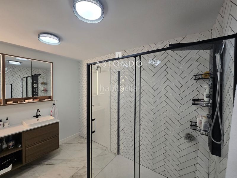 Foto 67f6762a-25d8-4c3e-af7f-5735a70fdc0c. Flat with heating parking pool in San Juan Bautista Madrid