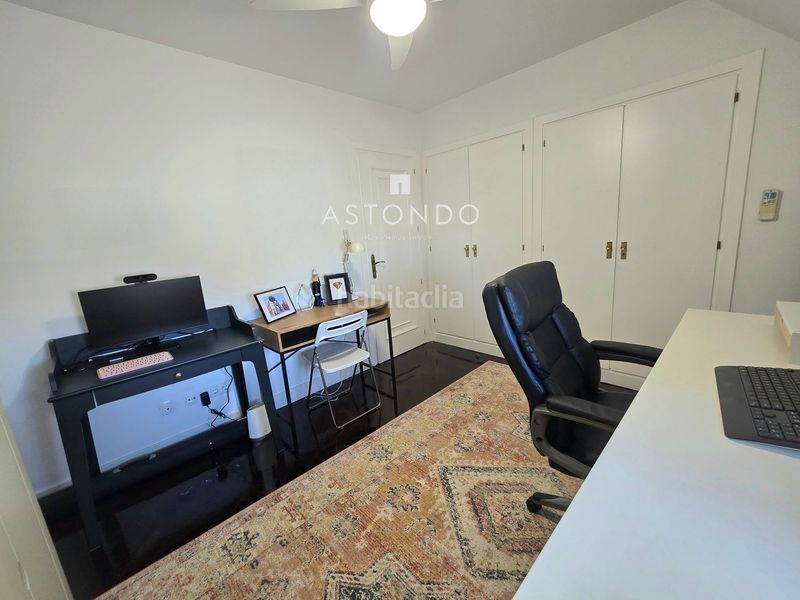 Foto 8c9924fd-c2ff-414d-803e-00f948981a58. Flat with heating parking pool in San Juan Bautista Madrid