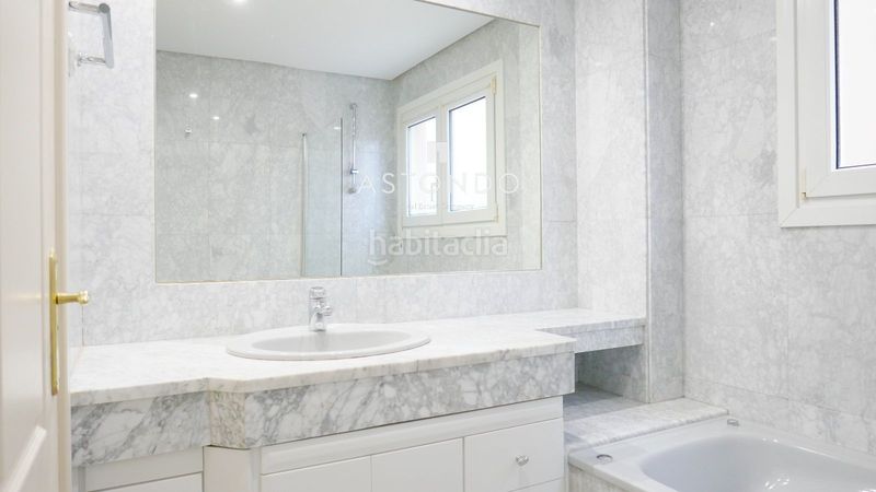 Foto 35b4c2a3-7aa7-4da9-99d9-f6eea741a816. Rent flat with heating parking pool in Pinar del Rey Madrid