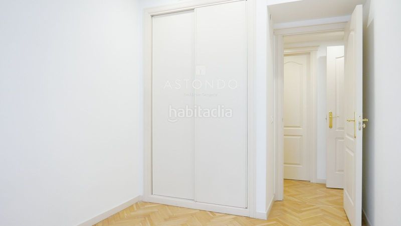 Foto 86a8ed30-e0df-4eae-813b-8520b73504d2. Rent flat with heating parking pool in Pinar del Rey Madrid