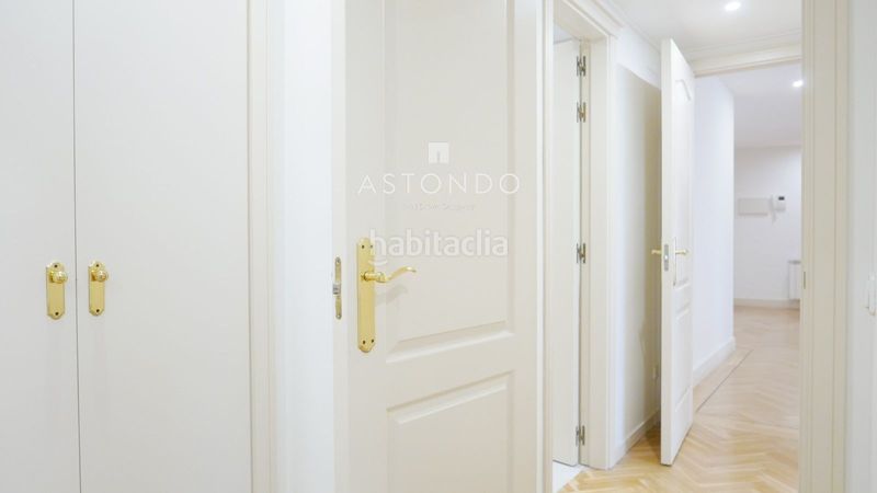 Foto 9f079def-e4e8-4f5e-bf66-713a58fff44f. Rent flat with heating parking pool in Pinar del Rey Madrid
