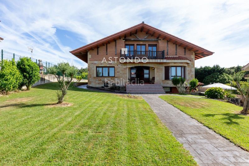 Foto a399d5cd-5d10-4cbc-b983-ad03ec596613. Casa amb calefacció aparcament a Ajo Bareyo