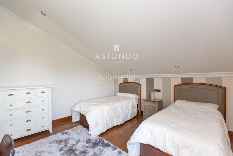 Foto a8b012ea-95c4-4531-8299-0f0c18f3ee58. Casa amb calefacció aparcament a Ajo Bareyo
