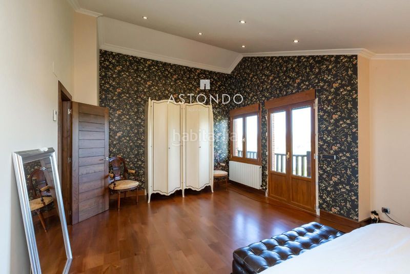 Foto b1552da4-d6bf-433e-809b-bc66878616e1. Casa amb calefacció aparcament a Ajo Bareyo