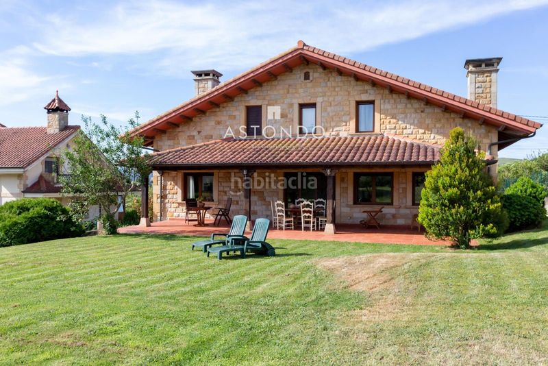 Foto d37b4f80-4b5c-4183-8863-4e090edcb81b. Casa amb calefacció aparcament a Ajo Bareyo