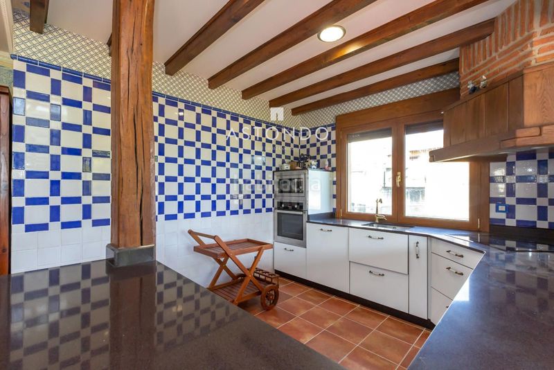 Foto ea7c5371-5632-4540-8425-f66f389ec915. Casa amb calefacció aparcament a Ajo Bareyo