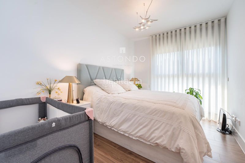 Foto 442b755e-3d6d-4458-8d96-92af5d385d5c. Rent flat with heating parking pool in Palomas Madrid