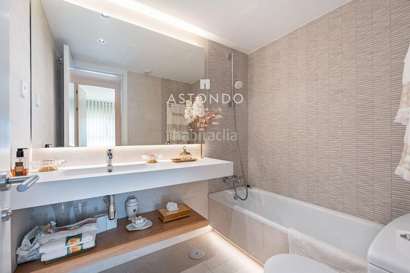 Foto 59f65a9c-f4fa-44cd-a0ac-bdfe423c481b. Rent flat with heating parking pool in Palomas Madrid