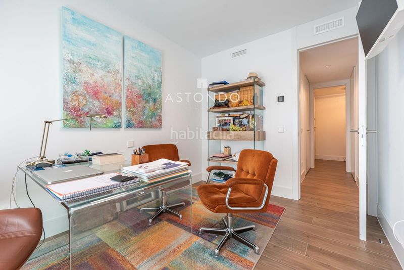 Foto b0a2c612-b012-487c-828e-e9bb5cbf9d00. Rent flat with heating parking pool in Palomas Madrid