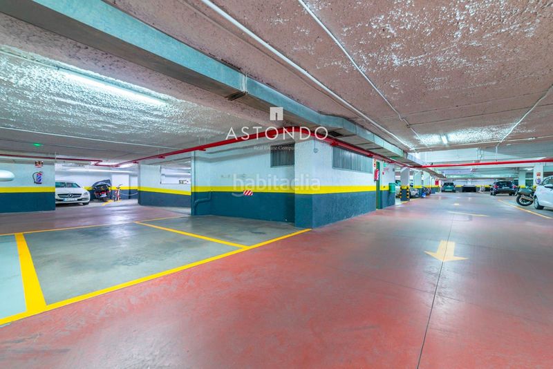 Foto 70d10933-93c8-46ab-820a-1aefc2bbf823. Rent flat with heating parking in Apóstol Santiago Madrid