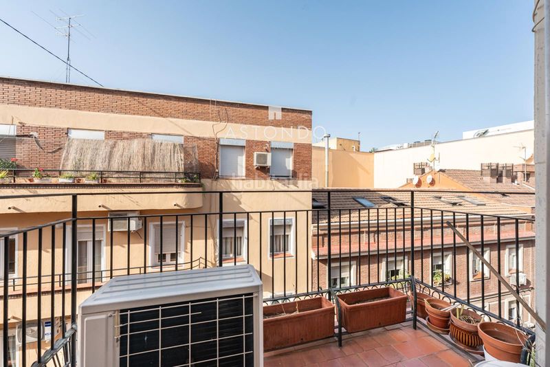 Foto 308d0550-3578-4f54-8438-c93a06f222a1. Appartamento con riscaldamento in Valdeacederas Madrid