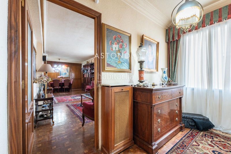Foto e05aa081-6148-4dd4-8f60-65b0fd19919a. Flat with heating in Valdeacederas Madrid