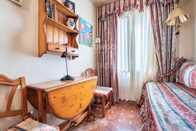 Foto e8e014b5-25d8-4b66-8852-7568d5516763. Flat with heating in Valdeacederas Madrid