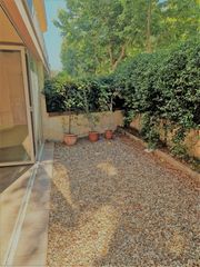 Flat  Augusta. Piso en planta baja con jardín privado en via augusta. salou