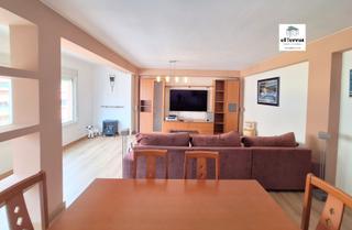 Flat  De ramn y cajal. Gran piso con con 5 dormitorios. 2 baos y 2 terrazas en la avda