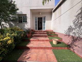Casa in Catllar (El). Gran chalet independiente de 4 dormitorios con jardin privado. e