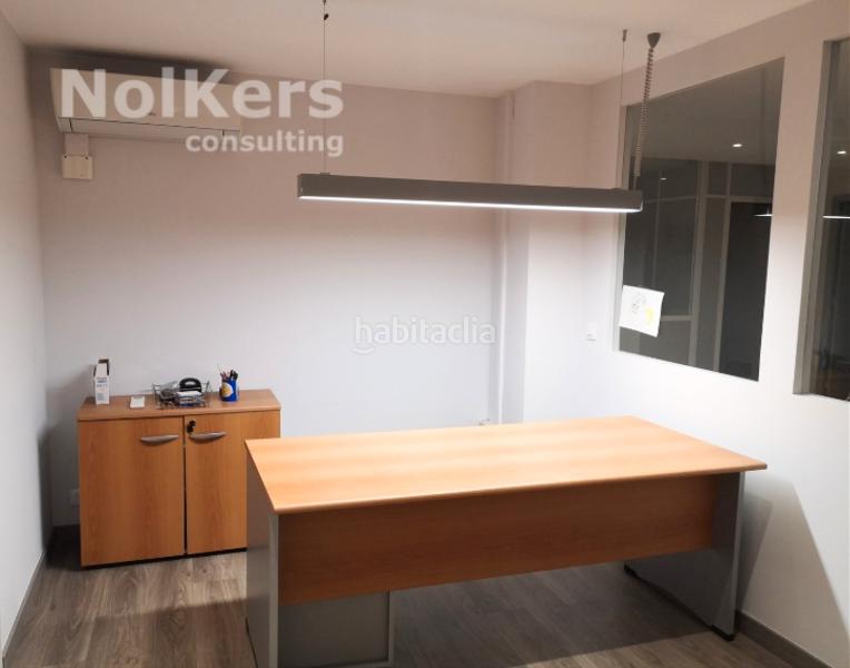Foto 4ad8449f-1cfb-47e1-9eb4-e3acb18cea17. Office space with heating in Barri de les Corts Barcelona