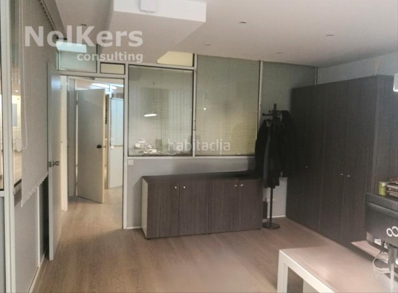 Foto 78410b27-4942-4cd7-aeeb-7dbe00a03388. Office space with heating in Barri de les Corts Barcelona
