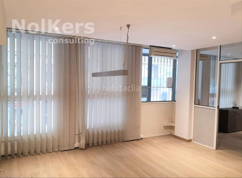 Foto cbd03612-6589-4f42-adeb-4ee44dc6666c. Office space with heating in Barri de les Corts Barcelona