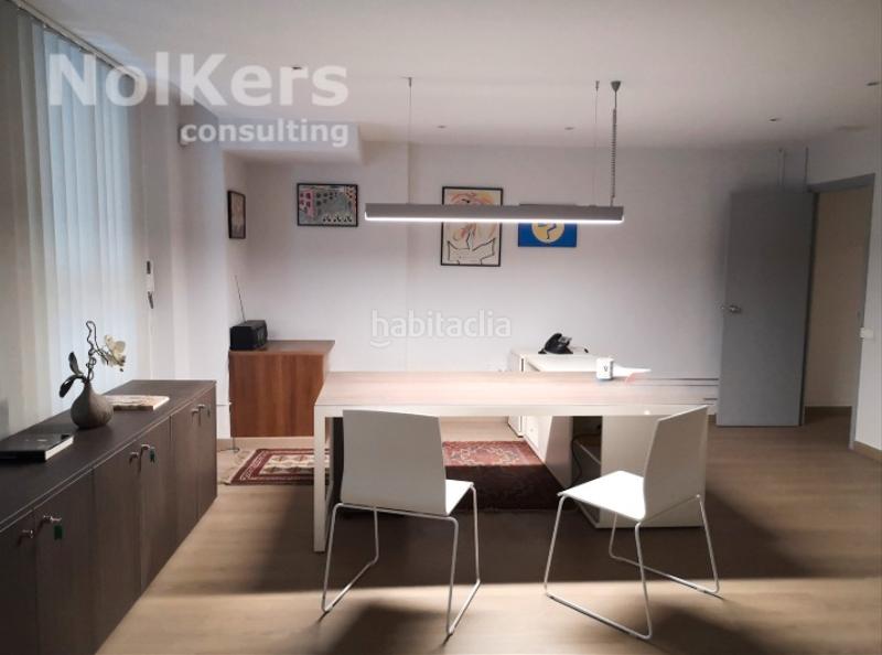 Foto edfbb622-f137-4bab-8ce0-cf7038bceab1. Office space with heating in Barri de les Corts Barcelona