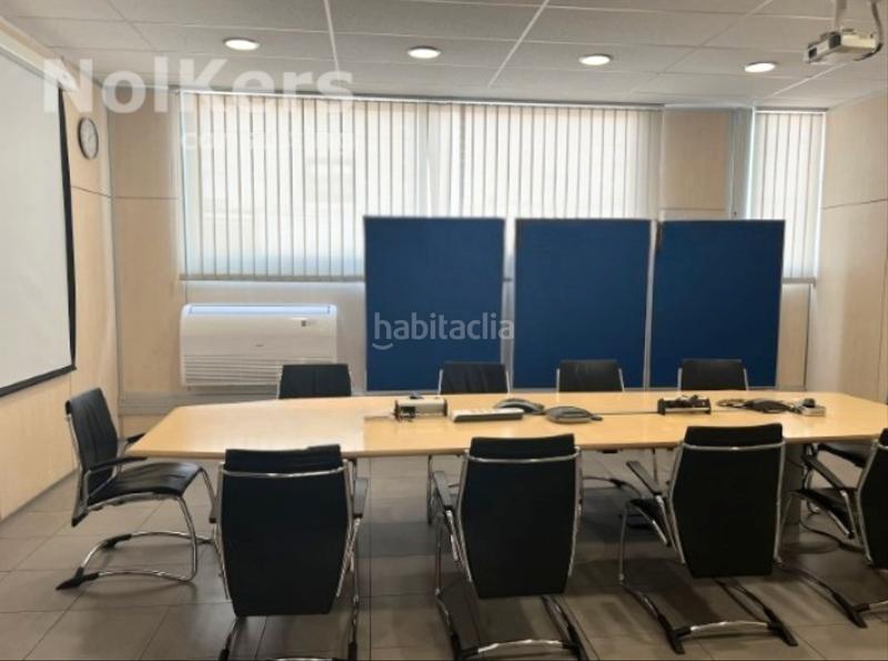 Foto 681cb70f-5265-482f-bef1-6f2c85f6d425. Location bâtiment à usage industriel avec chauffage dans Terrassa