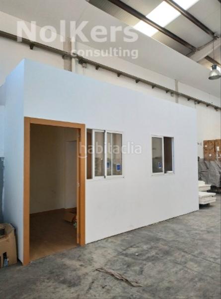 Foto a77dce86-a7e1-40ca-9329-7d413ab7a436. Location bâtiment à usage industriel dans Centre Hospitalet de Llobregat (L´)