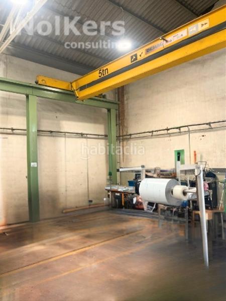 Foto 587c73d7-a6d4-424f-80e4-92415ce14d71. Industrial building with heating in Polinyà