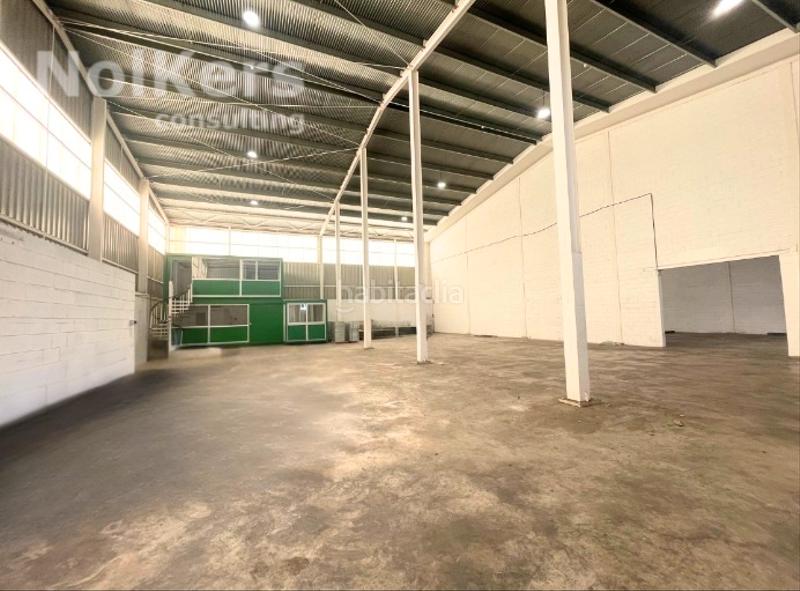 Foto 1efa138c-d3f8-48bb-8c51-fd5e57de1b43. Rent industrial building in Papiol (El)