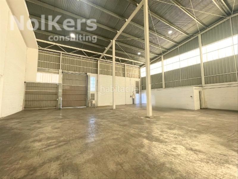 Foto c068d802-aa94-487b-9998-60c35165da1a. Rent industrial building in Papiol (El)