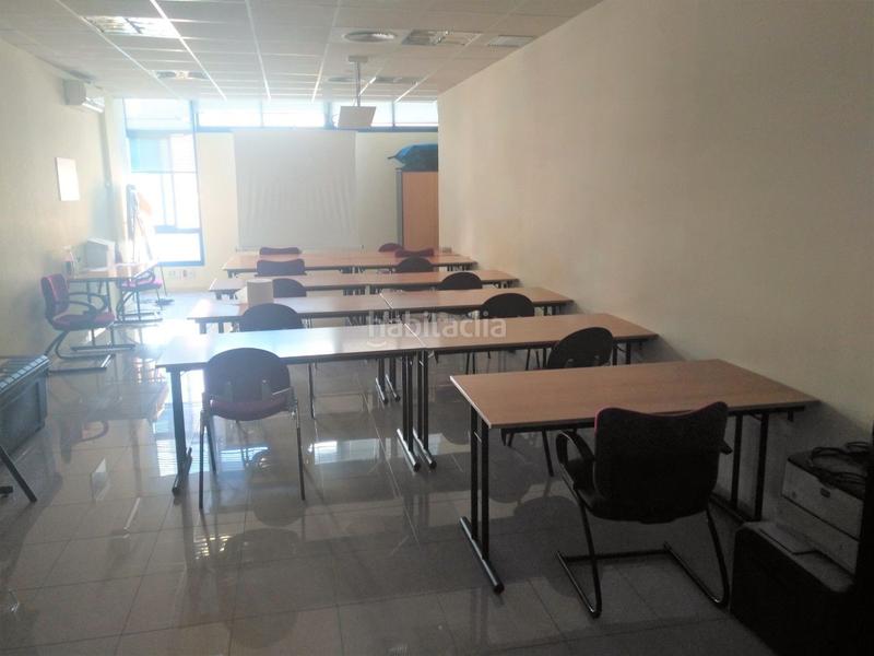 Foto 2efe63e4-f9e3-4d97-a26b-1b877d49a100. Affitto ufficio con riscaldamento in Sant Josep Hospitalet de Llobregat (L´)