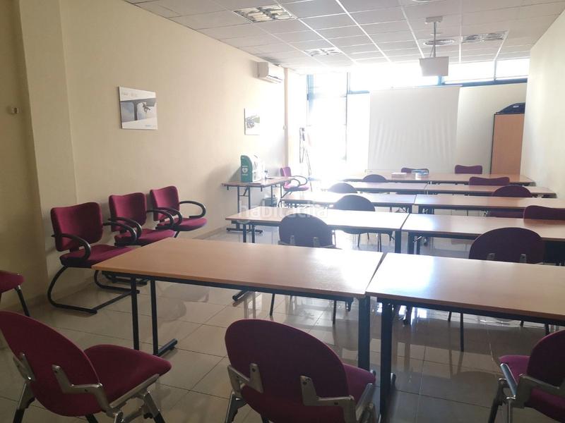 Foto a127e9e2-2396-4ed1-af76-8c5492bcf37d. Miete büro mit heizung in Sant Josep Hospitalet de Llobregat (L´)