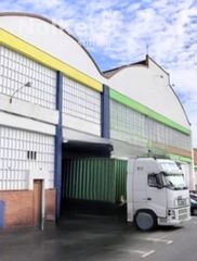 Lloguer Nau industrial a Centre. Nave en alquiler en l' hospitalet de llobregat