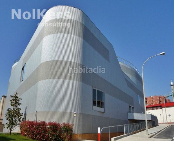 Foto a76c04af-aa22-4721-8c6d-5aff1bcdb9be. Lloguer oficina amb calefacció aparcament a Centre Sant Just Desvern