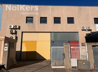 Lloguer Nau industrial a Vinyets-Molí Vell. Nave en alquiler en sant boi