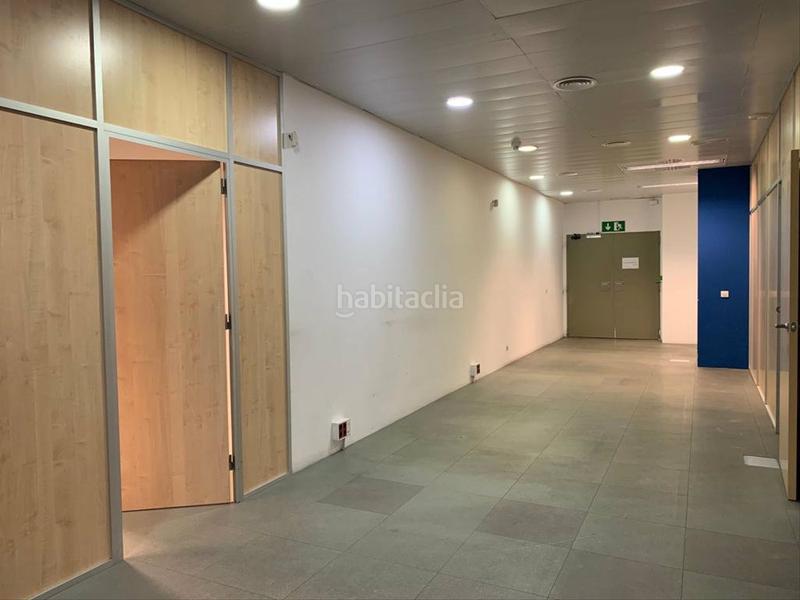 Foto 5c9457c5-37c2-4dc3-8e7f-bc46dfce9d9d. Rent office space with heating parking in Besòs - Maresme Barcelona