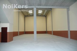 Rent Industrial building in Abrera. Nave con instalaciones