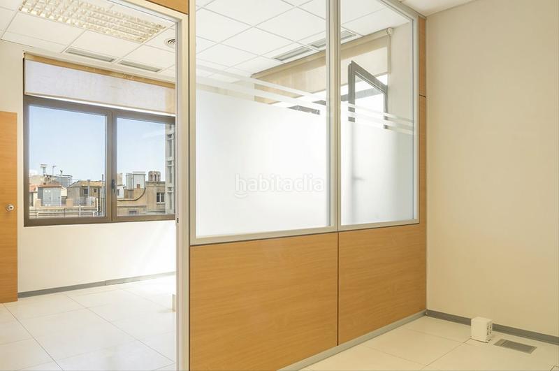 Foto 0fbc7ab7-4f36-430c-b020-7aed7a1ed7b6. Affitto ufficio con riscaldamento parcheggio in Gòtic Barcelona