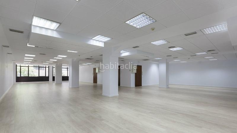 Foto 418c0fbd-6ed5-4f59-8a33-04ea2b646ec8. Rent office space with heating in Sant Antoni Barcelona