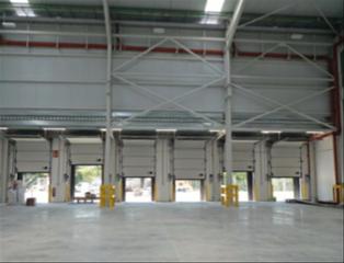 Lloguer Nau industrial a Parets del Vallès. Nave con 30 muelles de carga