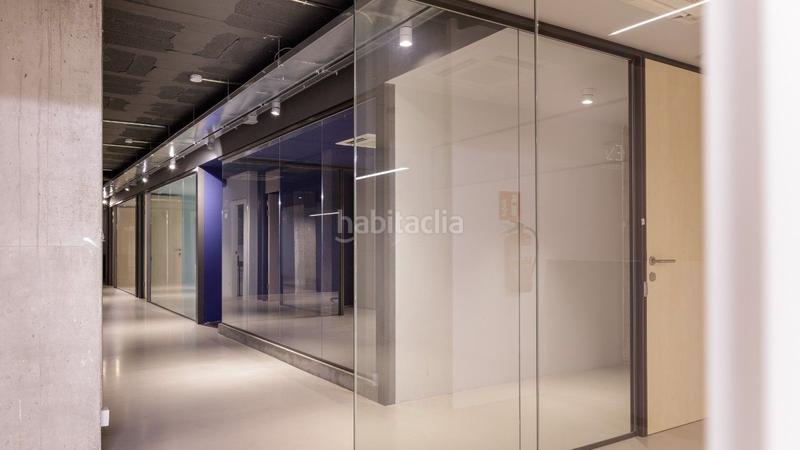 Foto 4faba50b-c7db-4649-98ea-0f12f0edc0ce. Lloguer oficina amb calefacció aparcament a Putget - Farró Barcelona