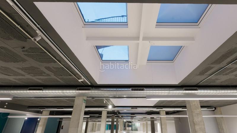 Foto 2f9c78ef-cc2f-46ad-9387-6db42a68dd13. Rent office space with heating parking in Putget - Farró Barcelona