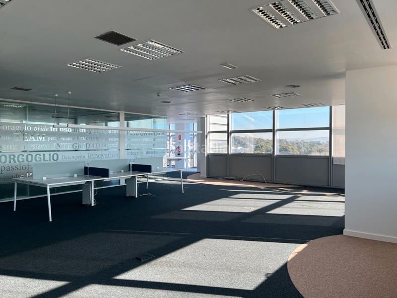 Foto c69846a2-70fe-40b4-bfb3-b953962749c2. Affitto ufficio con riscaldamento parcheggio in Volpelleres Sant Cugat del Vallès