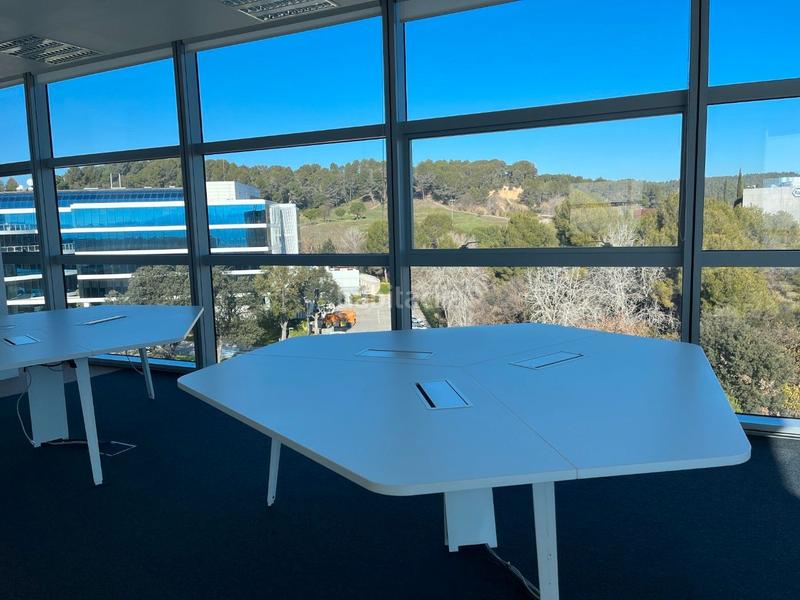 Foto e55d42b5-a28f-4ad3-bd13-9a618e2634fc. Location bureau avec chauffage parking dans Volpelleres Sant Cugat del Vallès