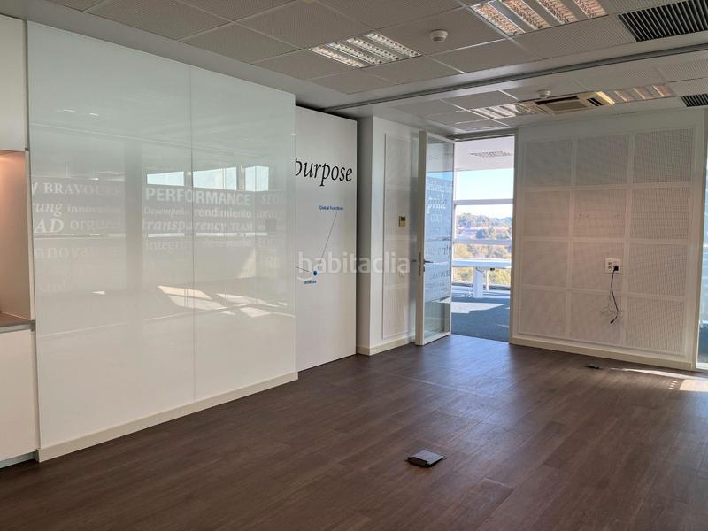 Foto f4d72ac0-f83f-4afd-8f41-5708dfc5ec2a. Location bureau avec chauffage parking dans Volpelleres Sant Cugat del Vallès