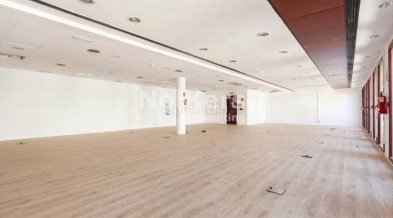 Foto 530665f3-9c56-41bf-bfc4-f65b830e2f6c. Rent office space with heating in Dreta de l´Eixample Barcelona