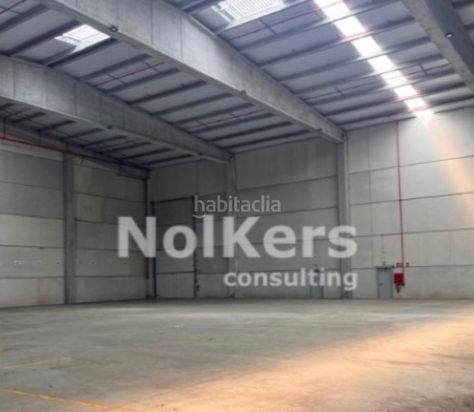 Foto cb32b567-4d5e-44ba-9d7e-b9b0acdcadb5. Location bâtiment à usage industriel dans Celrà