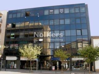 Lloguer Oficina  Carrer de la mare de déu del pilar. Oficina en alquiler cerdanyola
