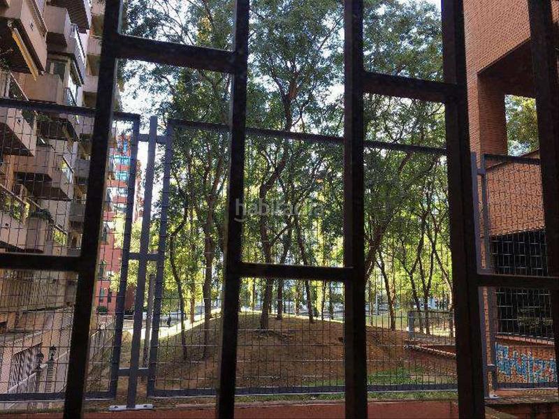 Foto 6e76c46e-d6e8-4792-9773-a26d77cd2858. Oficina  en venta les corts en Tres Torres Barcelona