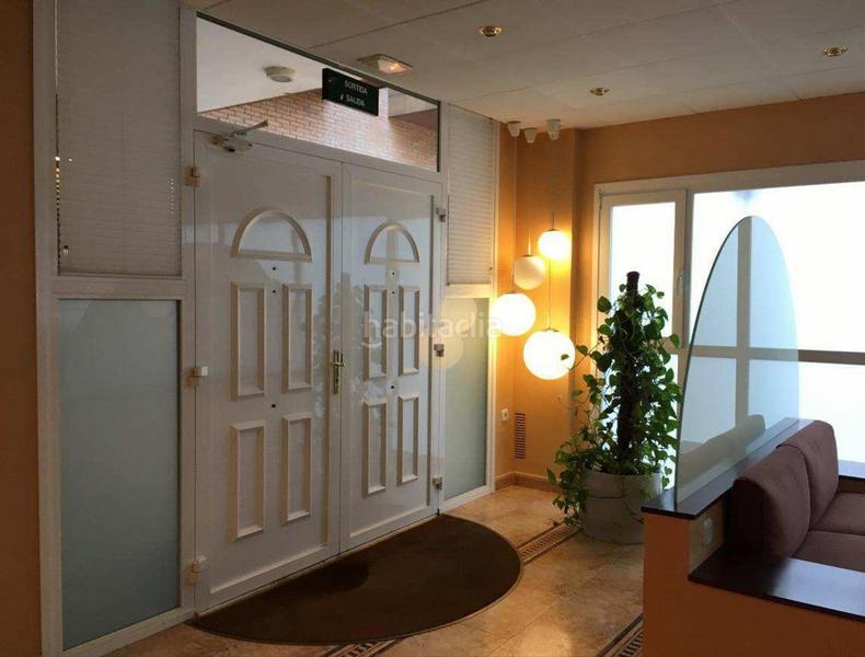 Foto f7878b9d-ef5c-448e-8f30-5bfdb97c2120. Oficina  en venta les corts en Tres Torres Barcelona